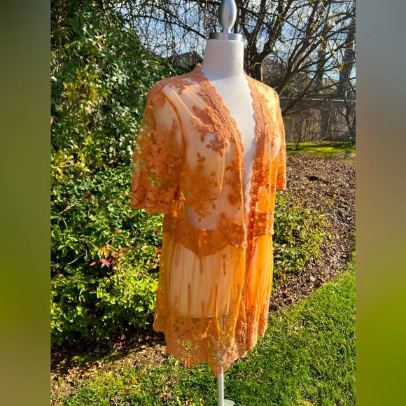 Multiples lace cover-up - Picture 1 of 5